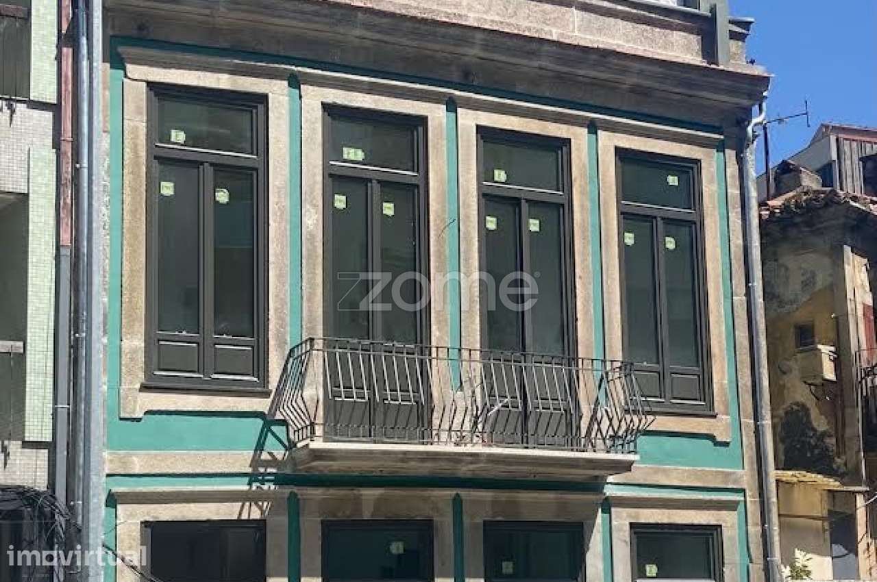 Apartamento T1 com pátio próximo ao Metro da Trindade - Porto - Grande imagem: 4/14