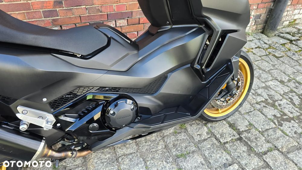 Honda NSS - 25
