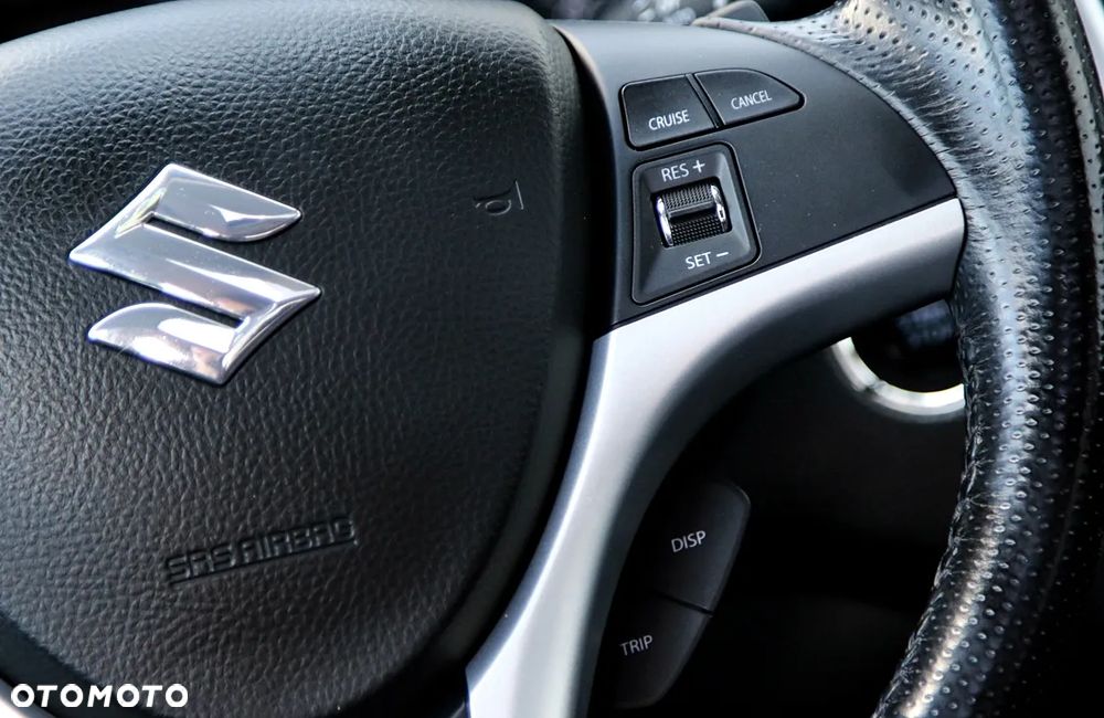 Suzuki Kizashi - 23