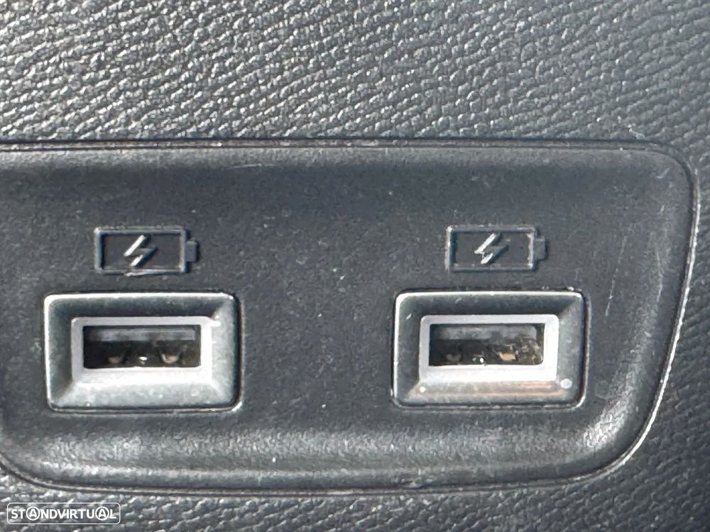 Peugeot e-208 Active Pack - 19