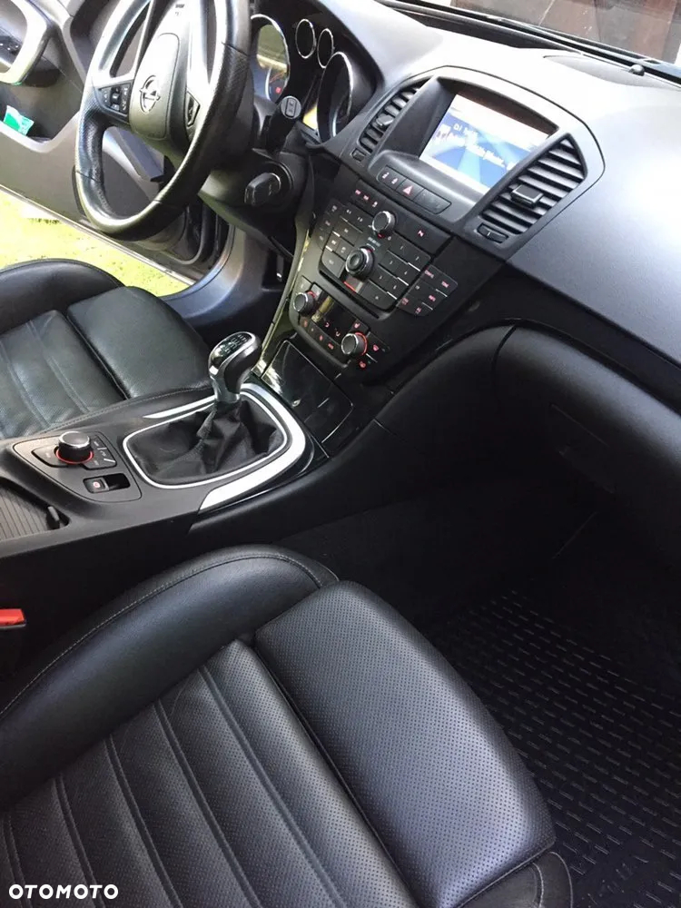 Opel Insignia 2.0 CDTI Sports Tourer - 4