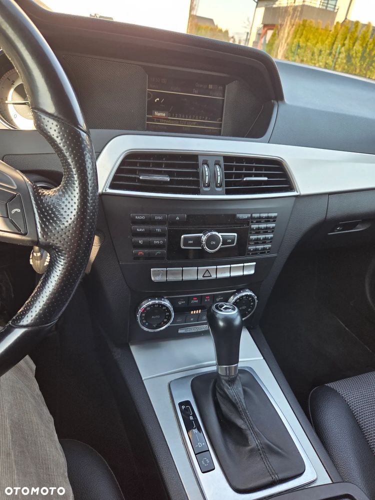 Mercedes-Benz Klasa C 200 CDI DPF (BlueEFFICIENCY) 7G-TRONIC Avantgarde - 10