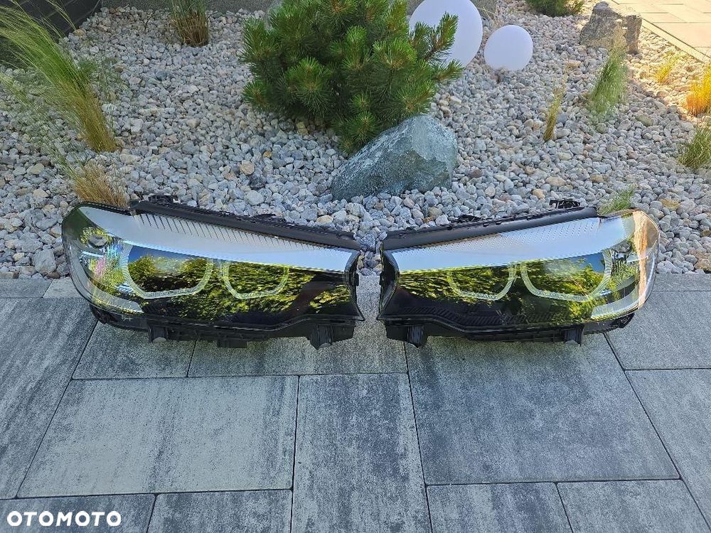 BMW 5 G30 G31 Lampy przód Full Led Basic Led 7439183-04 7439184-04 - 2