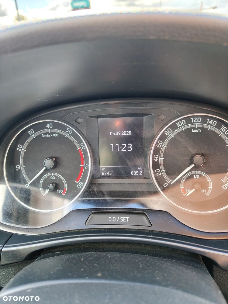 Skoda Fabia 1.0 TSI Ambition - 12