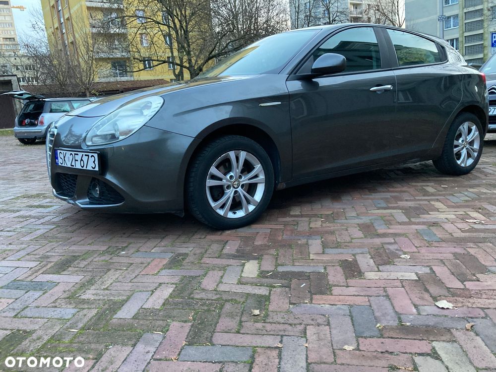 Alfa Romeo Giulietta - 2