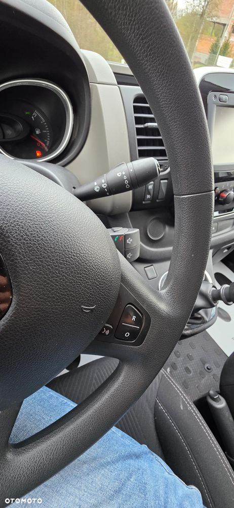 Renault Trafic - 22