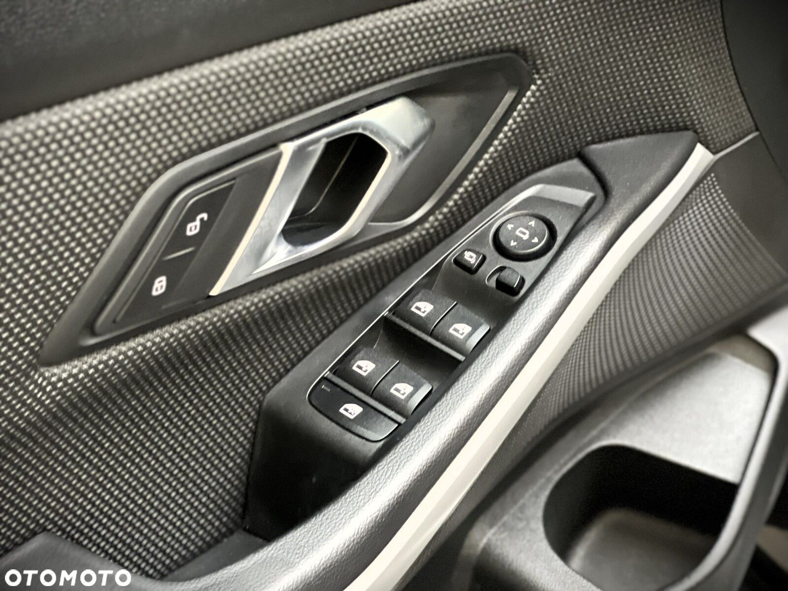 BMW Seria 3 - 16