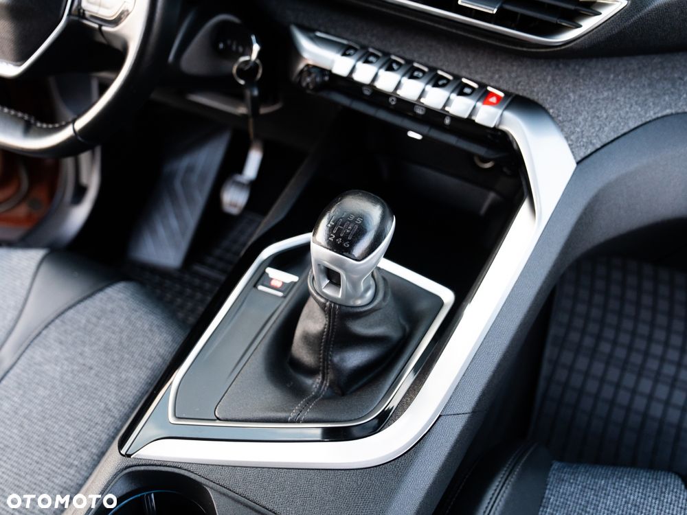 Peugeot 3008 BlueHDi 130 Stop & Start Allure - 29