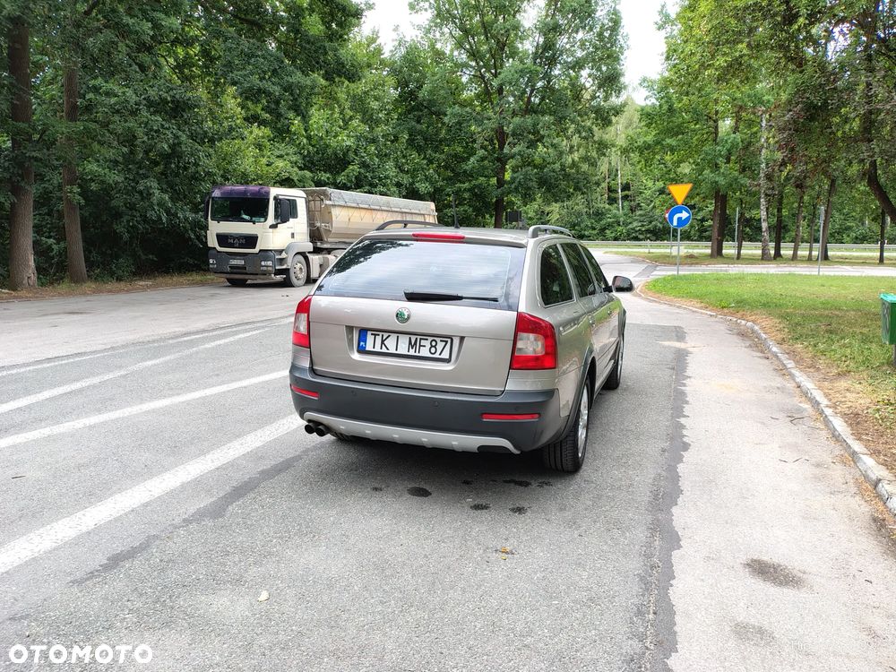 Skoda Octavia 1.8 TSI 4x4 Elegance - 11