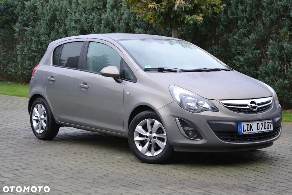 Opel Corsa 1.4 16V Color Elegance - 1