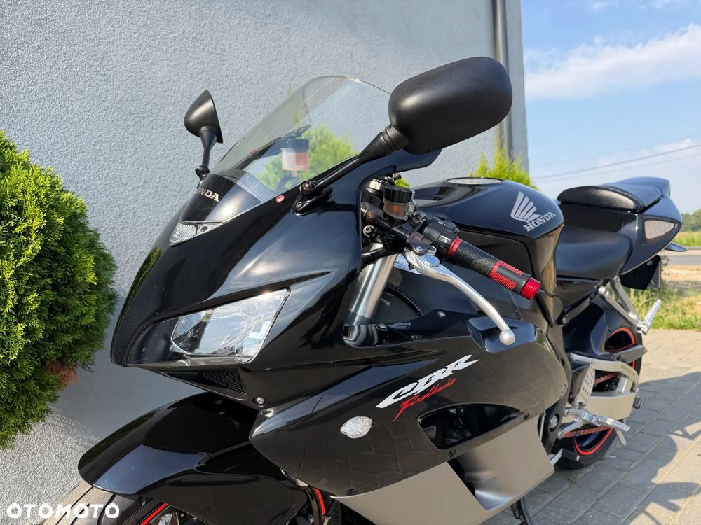Honda CBR - 36