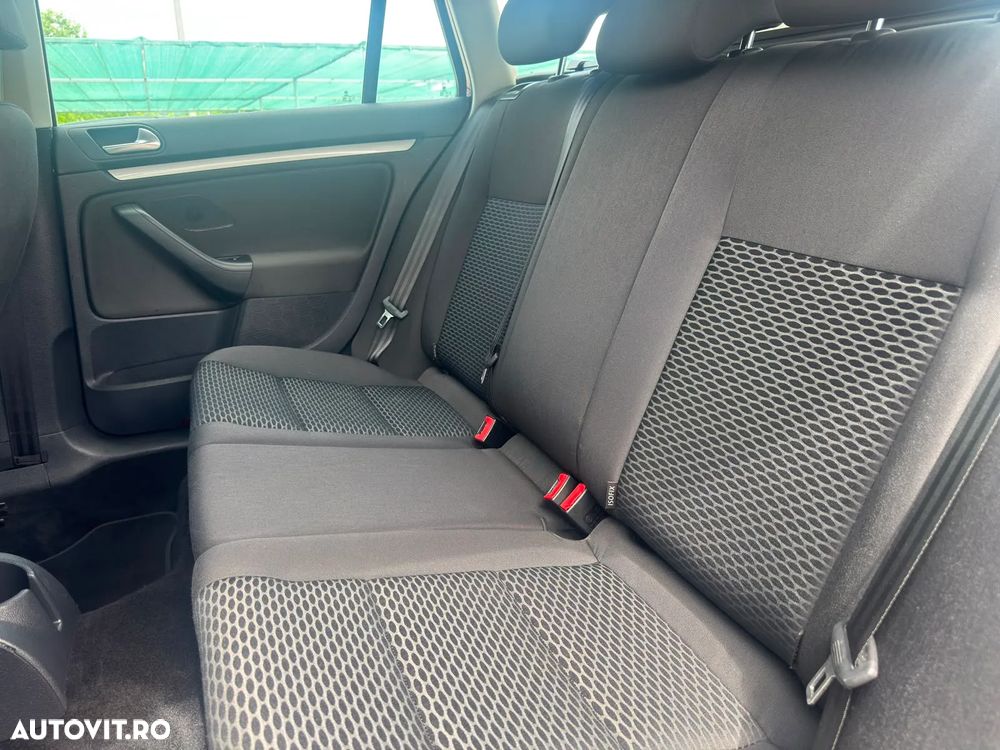 Volkswagen Golf 1.6 TDI DPF Comfortline - 20