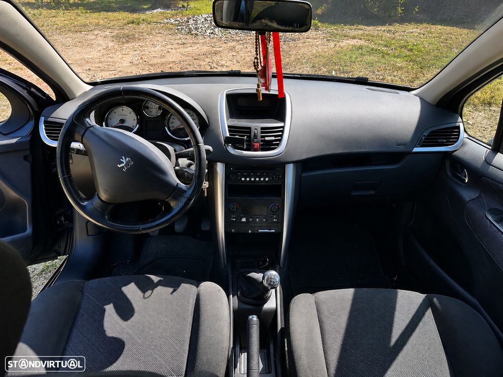 Peugeot 207 1.6 HDi Sport - 8