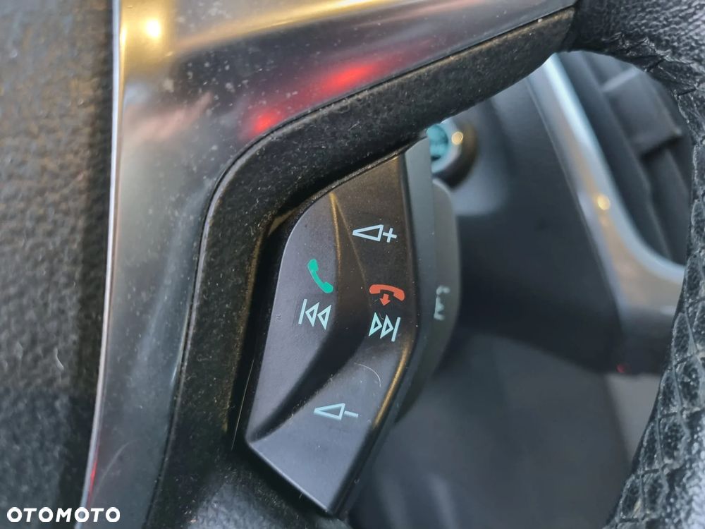 Ford Focus 2.0 TDCi Titanium - 17