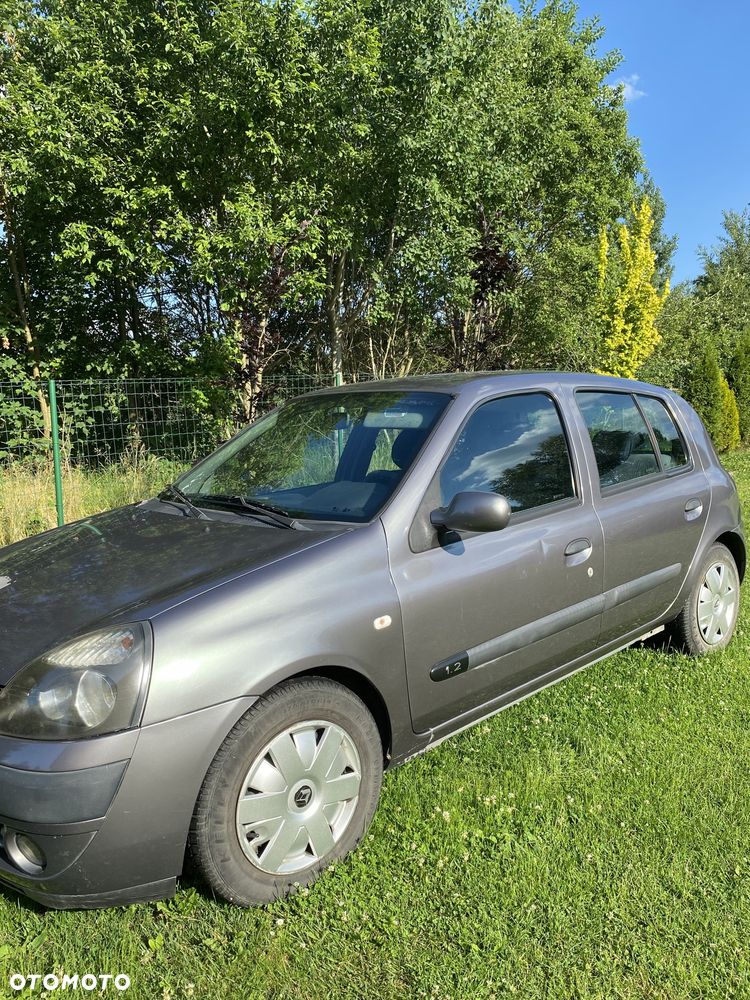 Renault Clio - 2