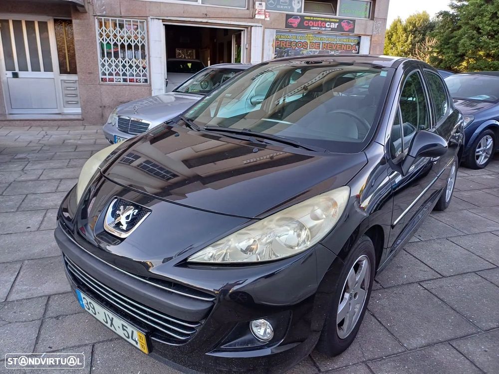 Peugeot 207 1.4 16V SE Millesim 200 Anos - 5