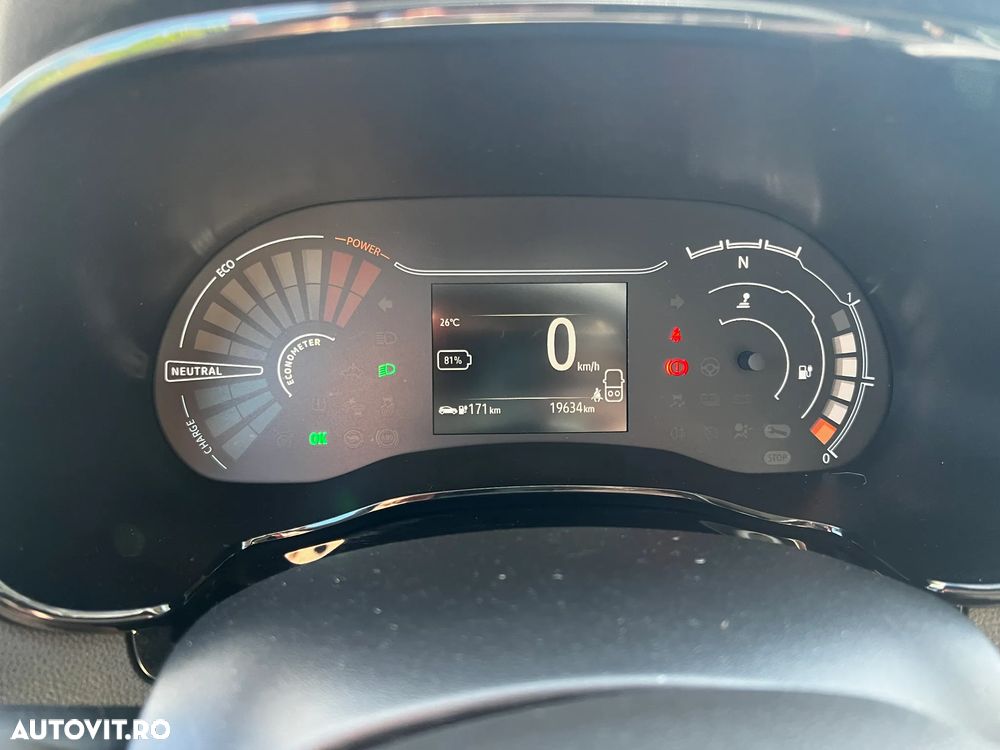Dacia Spring Comfort Plus - 13