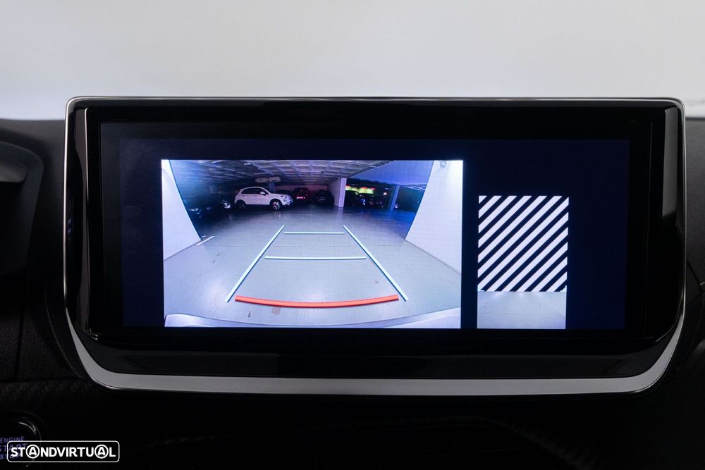 Peugeot 2008 1.2 PureTech GT EAT8 - 21