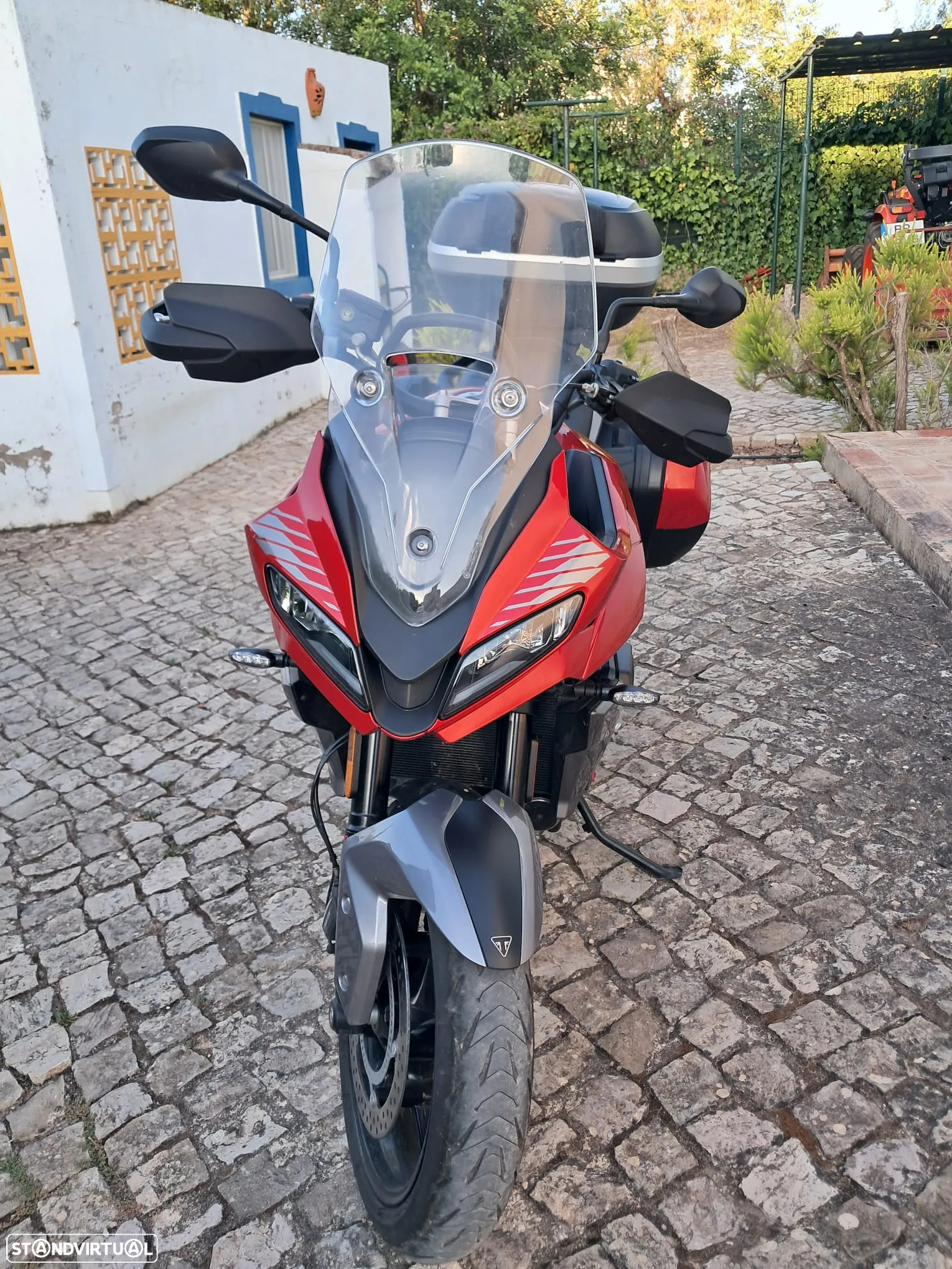 Triumph Tiger - 9