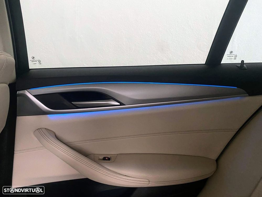 BMW 530 e - 13