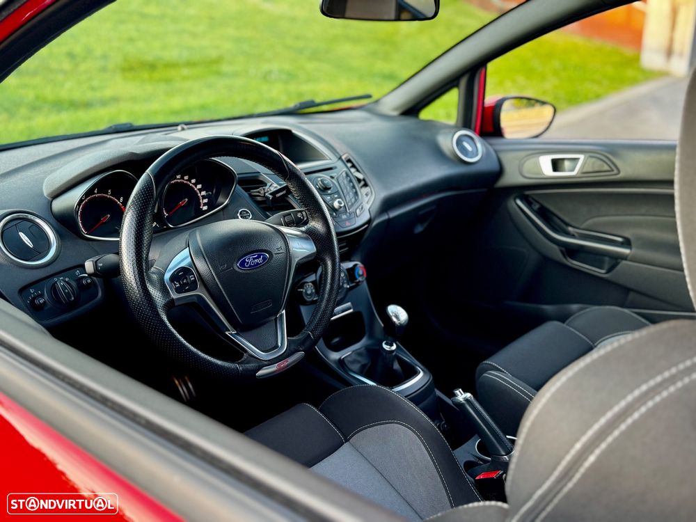 Ford Fiesta 1.6 EcoBoost ST - 9