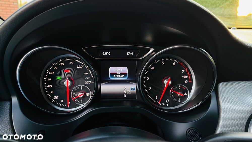 Mercedes-Benz CLA 250 7G-DCT Sport - 12