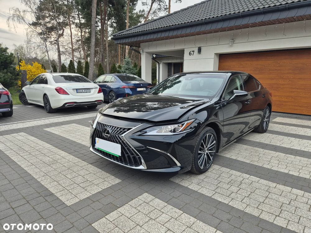 Lexus ES 300h Prestige - 4