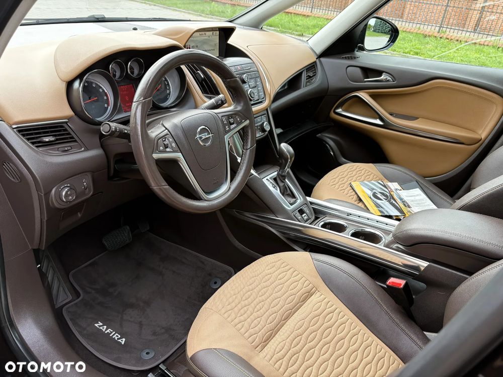 Opel Zafira - 17