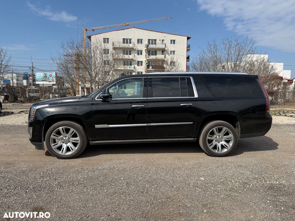 Cadillac Escalade - 3