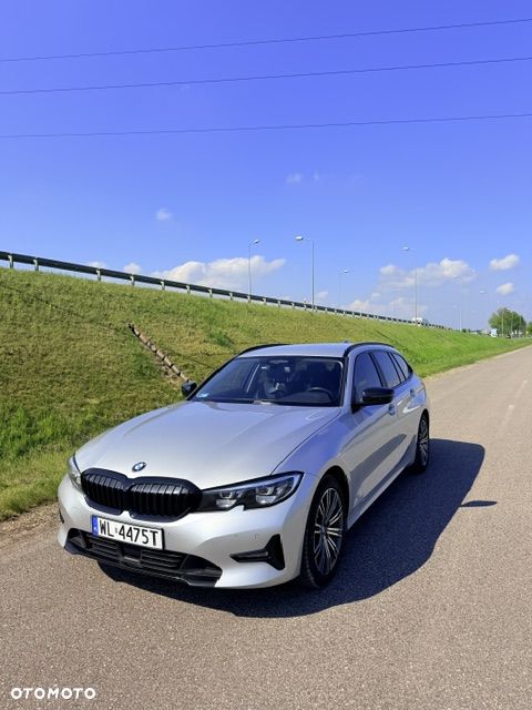 BMW Seria 3 320d xDrive - 9