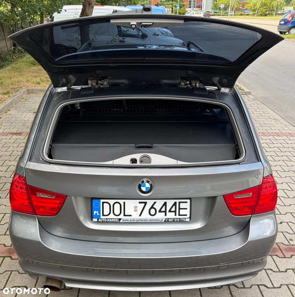 BMW Seria 3 318i - 16