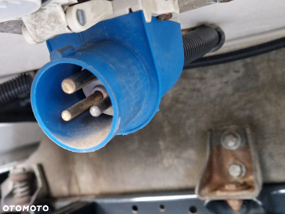 Iveco DAILY 6EP CHŁODNIA MROŹNIA IZOTERMA AGREGAT THERMO KING V-200 MAX GRZANIE ZASILANIE Z SILNIKA + ELEKTRYCZNE - 7