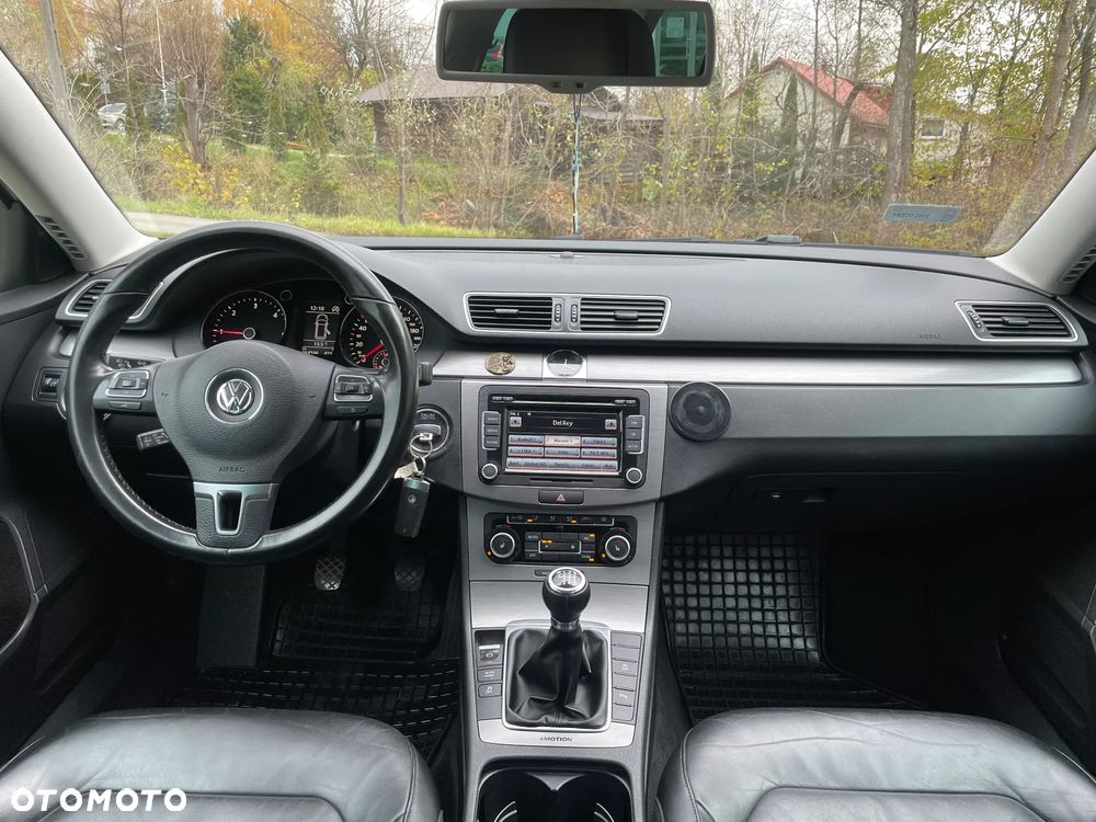 Volkswagen Passat 2.0 TDI 4Mot Comfortline - 25