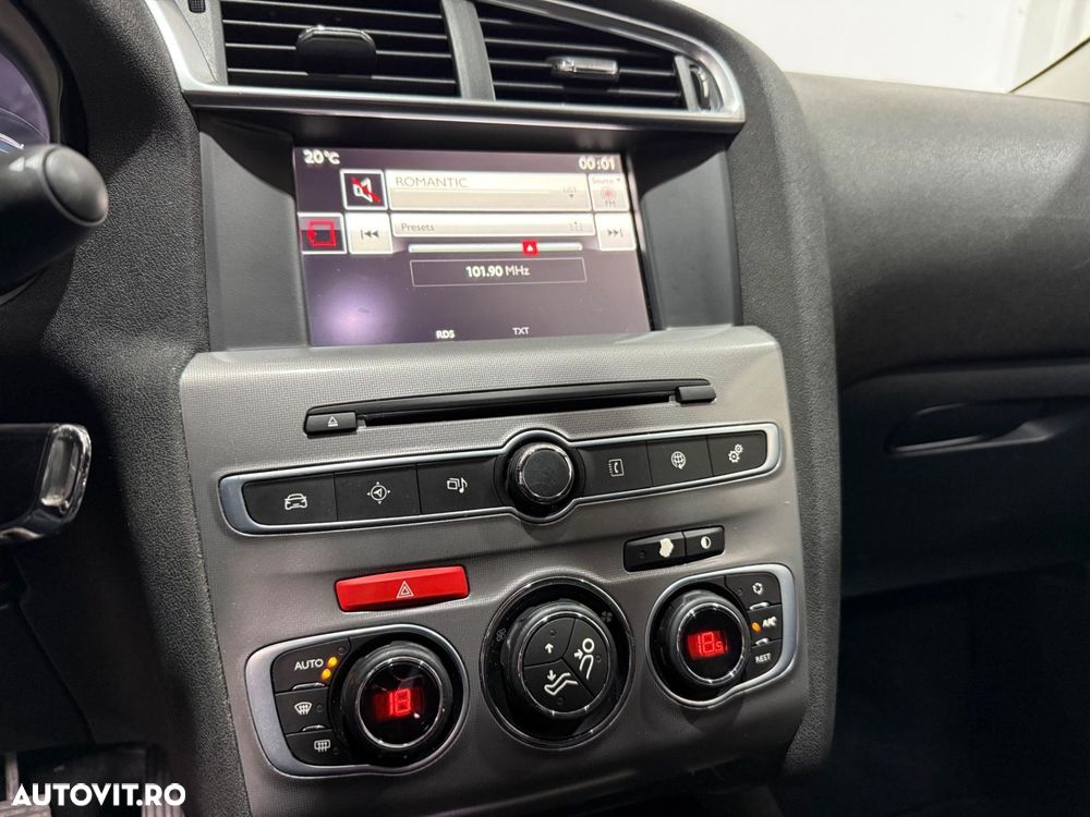 Citroën C4 PureTech 110 Selection - 12