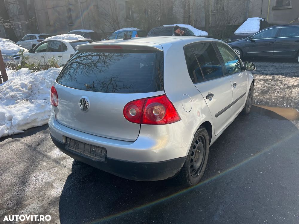 Dezmembrez VW Volkswagen Golf 5 gri argintiu LA7W 1,9 TDI cod BLS - 8