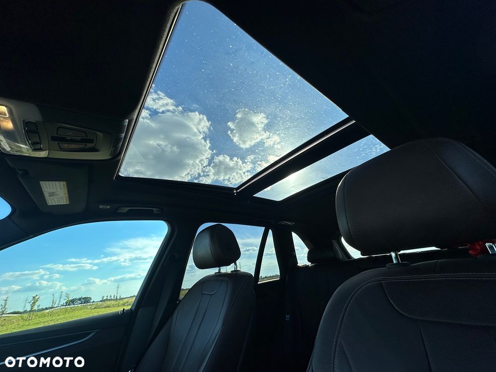 BMW X5 xDrive35i - 11