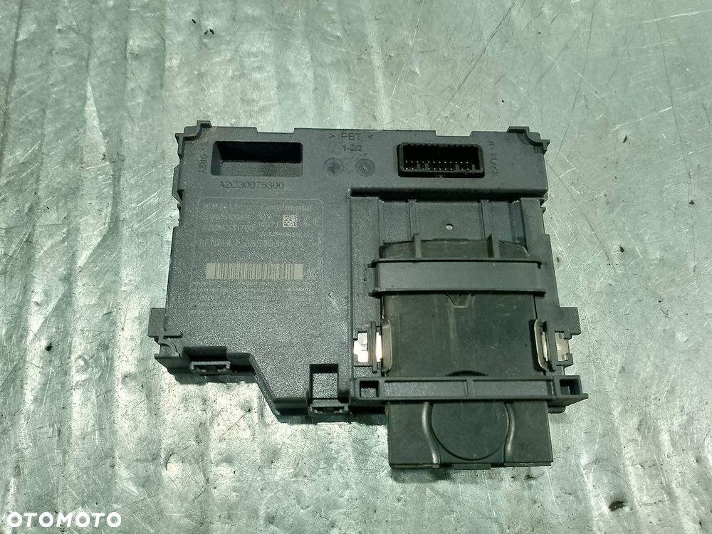 CZYTNIK KART RENAULT CLIO IV ( 12- ) 285903438R 1.5 dci - 1