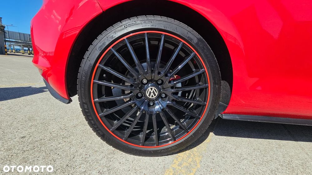 Volkswagen Golf - 38