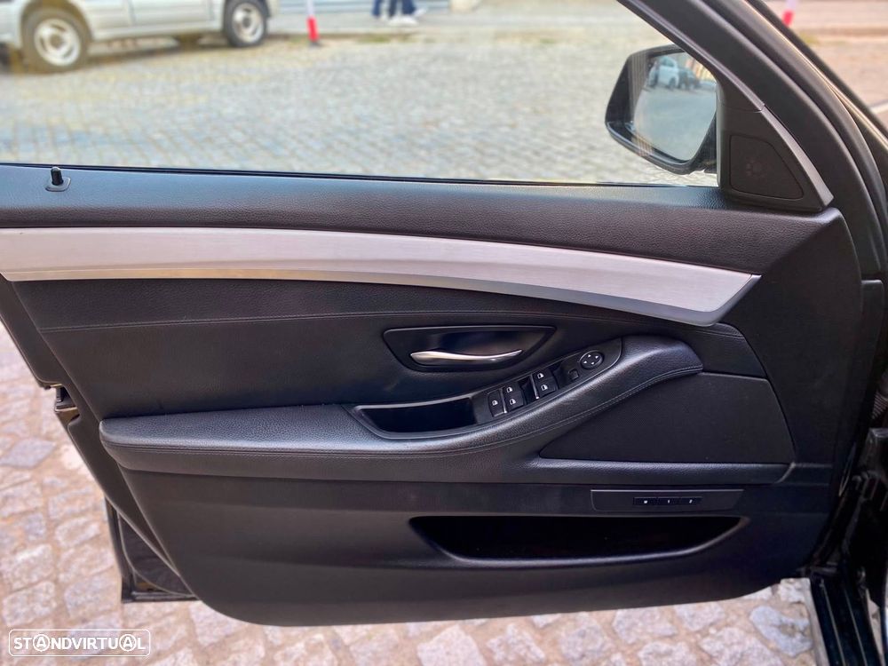 BMW 520 d Pack M Auto - 11