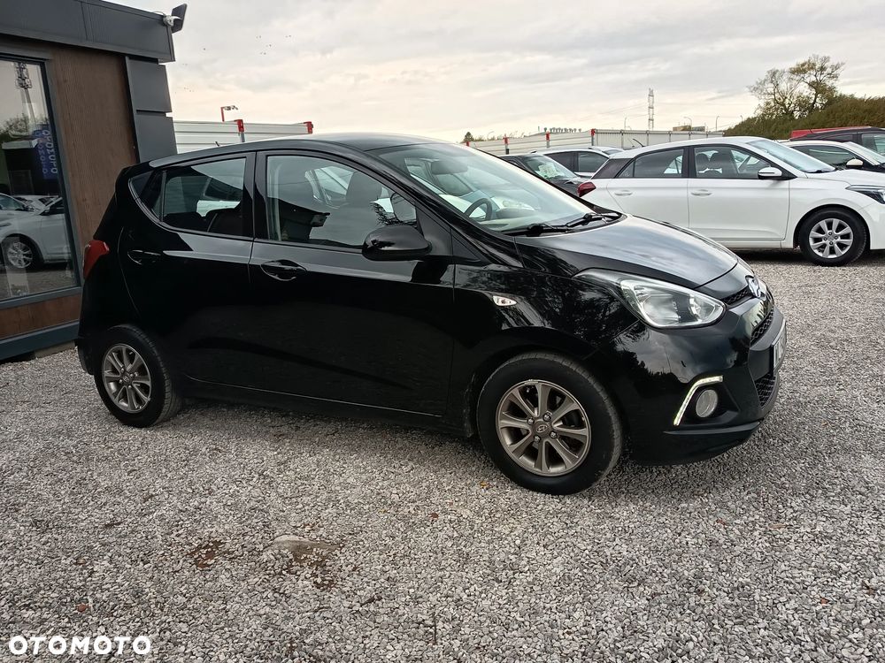 Hyundai i10 1.2 Fifa World Cup Edition - 8