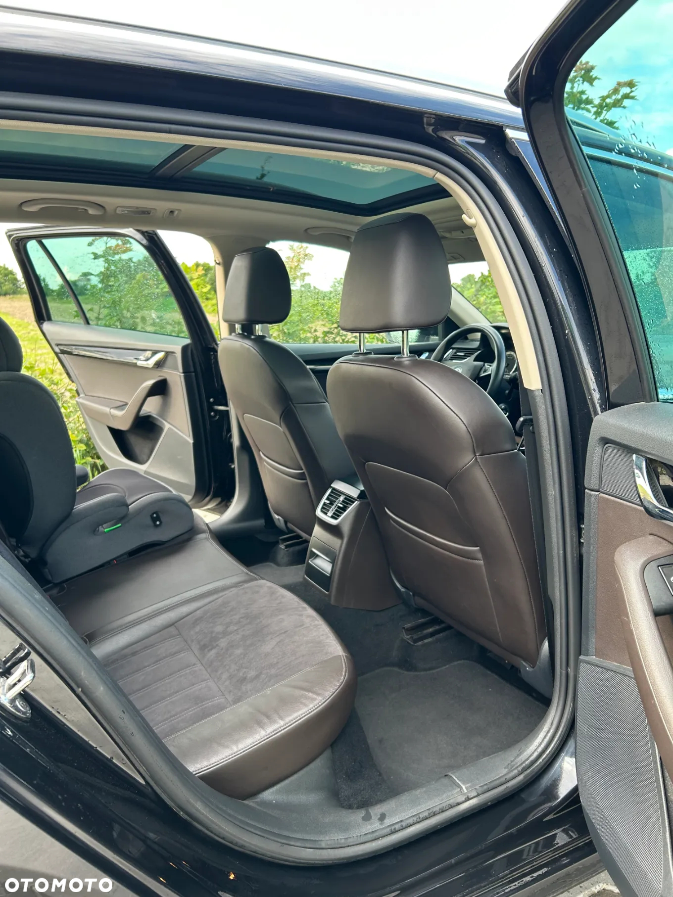 Skoda Octavia Combi 2.0 TDI 4x4 DSG L&K - 8
