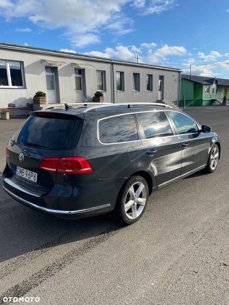 Volkswagen Passat - 4