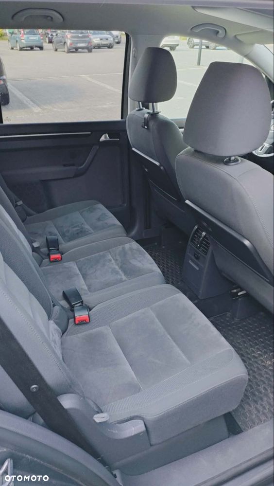Volkswagen Touran - 2