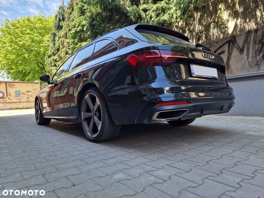 Audi A4 Avant 40 TDI quattro S tronic S line - 11