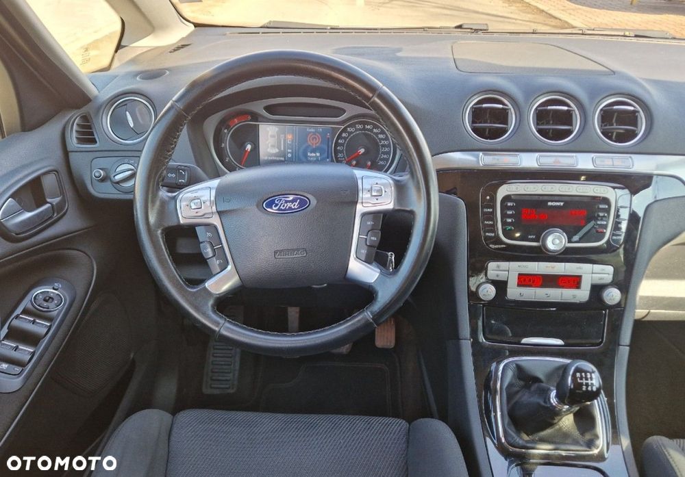 Ford S-Max 2.0 TDCi DPF Titanium - 26