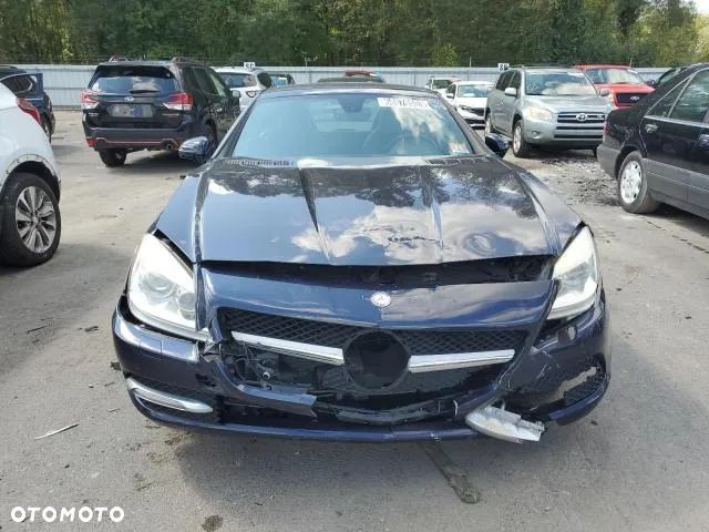 Mercedes-Benz SLK 350 (BlueEFFICIENCY) 7G-TRONIC - 25