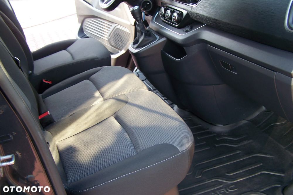 Renault Trafic 2.0 dCi Escapade - 12