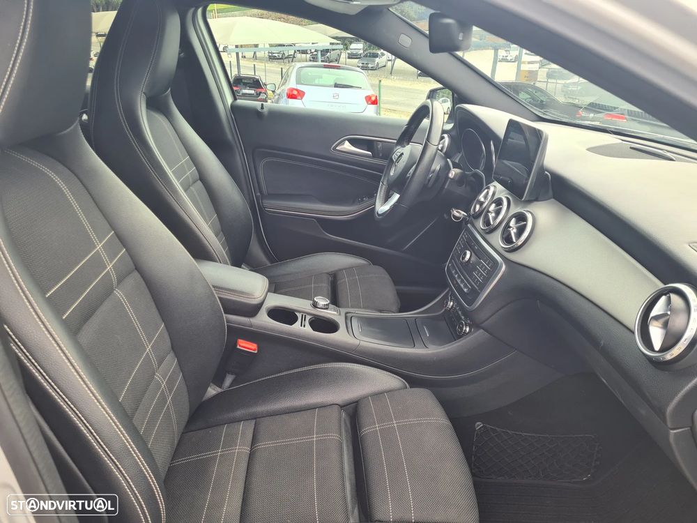 Mercedes-Benz GLA 200 CDi Urban Aut. - 24