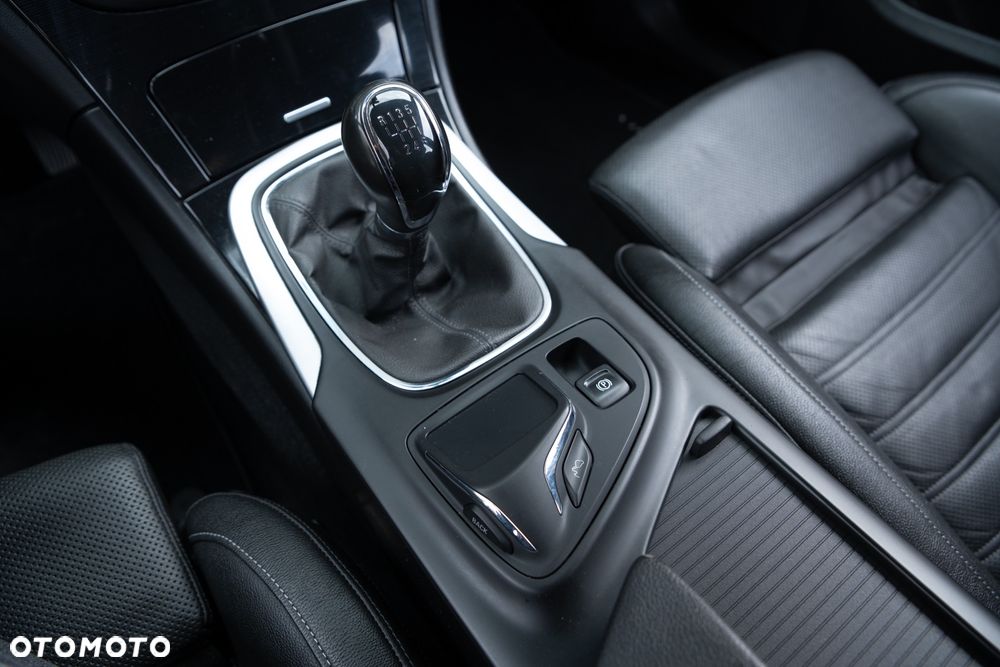 Opel Insignia 2.0 BiTurbo CDTI Sport - 34