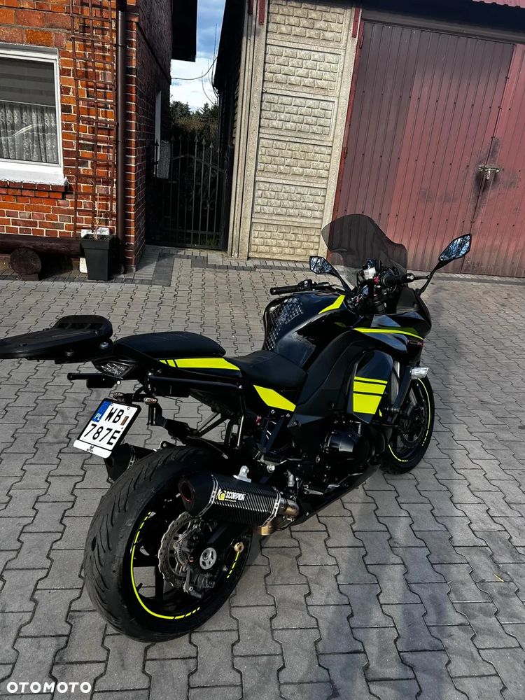 Kawasaki Ninja 1000 SX - 12